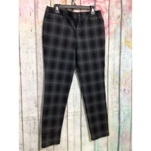 Khaki’s & Co. Size 10 Black Gray Plaid Khaki Chino Pant 🍒❤️